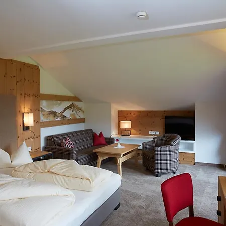 Hotel Almhotel Told Grän