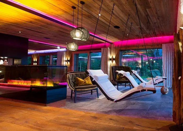 Szálloda Almhotel Told Grän