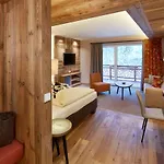 Almhotel Told Grän