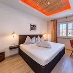 Almhotel Told Hotel
