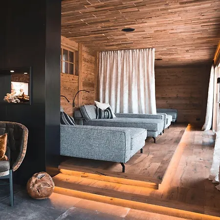 Hotel Almhotel Told 3*